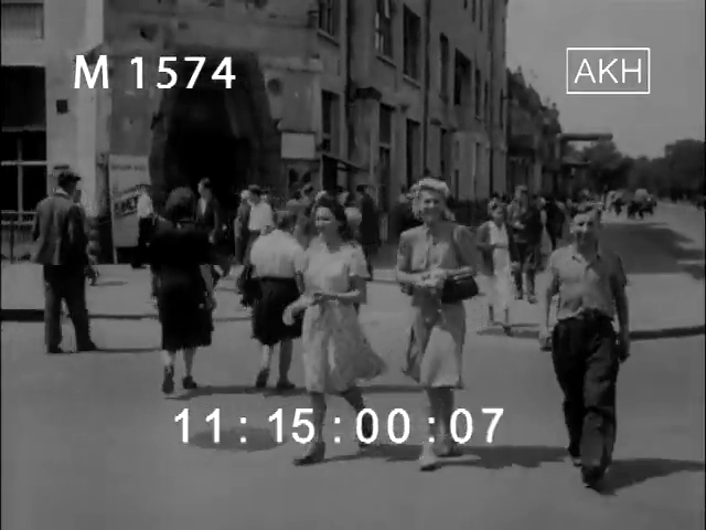 Счастливые девушки - фото: artkostyuk.com