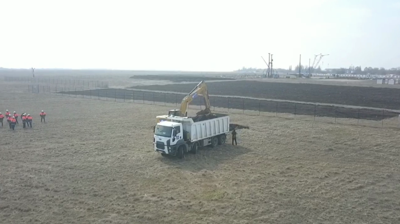 В Днепре стартовало строительство аэродрома - фото: tg Владислав Криклій