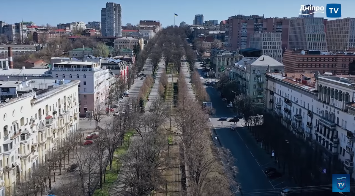 Транспорт здесь собираются опустить под землю - фото: dnipro.tv