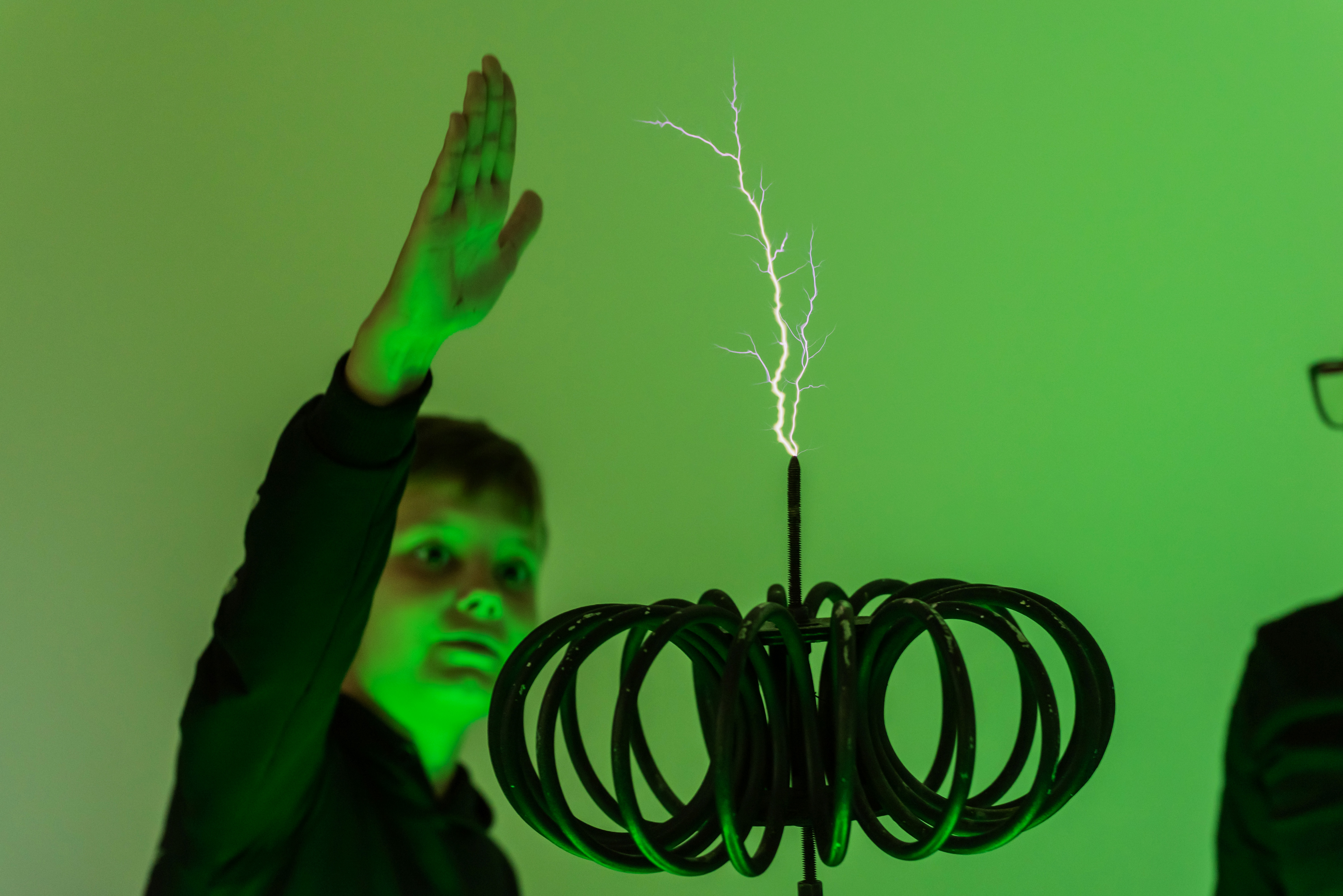 ИНТЕРПАЙП и “Днепровская академия непрерывного образования” наградили лучших школьников-экспериментаторов фото 9 8