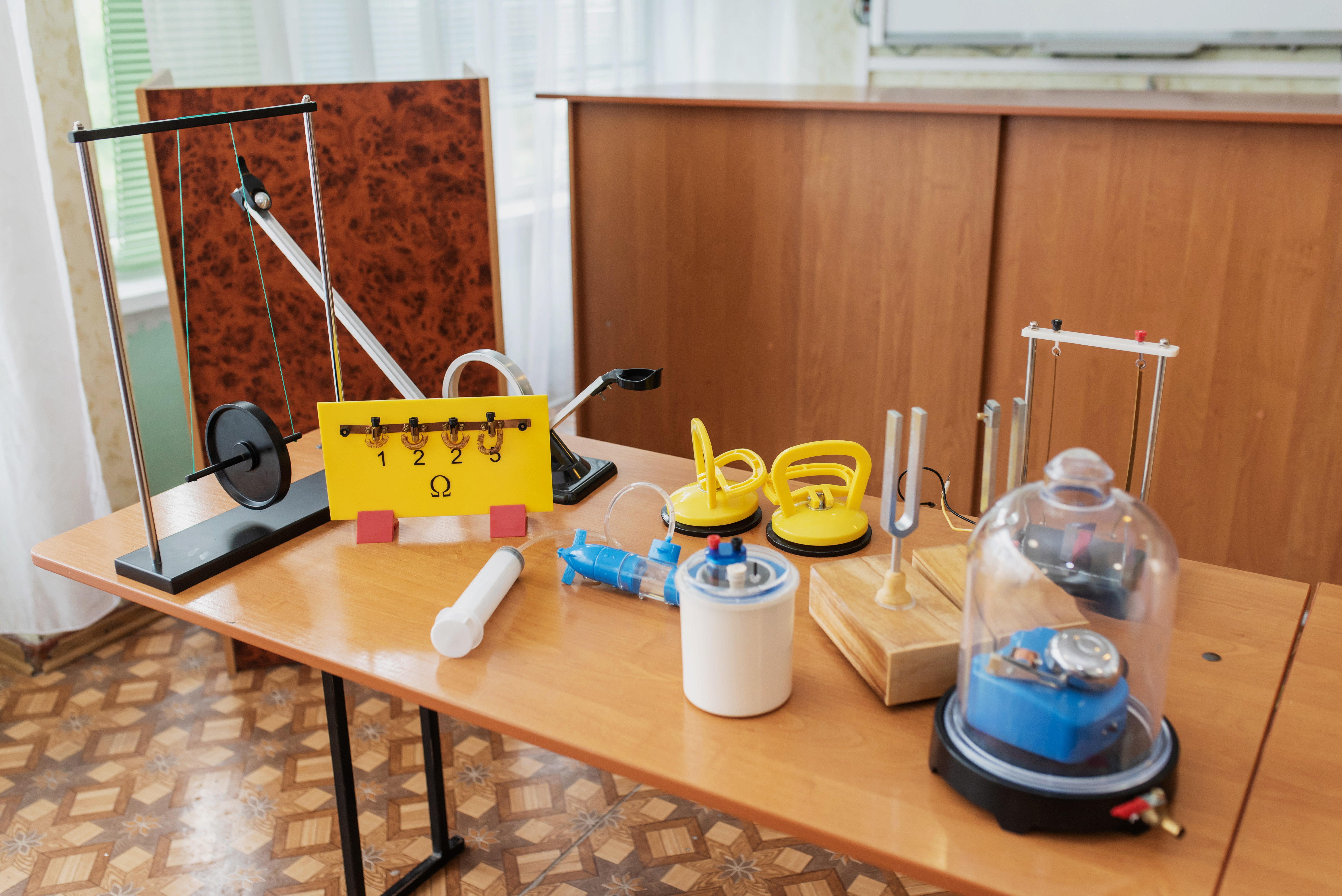 ИНТЕРПАЙП и “Днепровская академия непрерывного образования” наградили лучших школьников-экспериментаторов фото 2 1