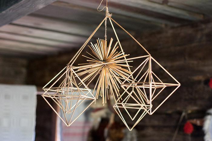 Мешканців Дніпра запрошують на майстер-клас "Павук з соломи"