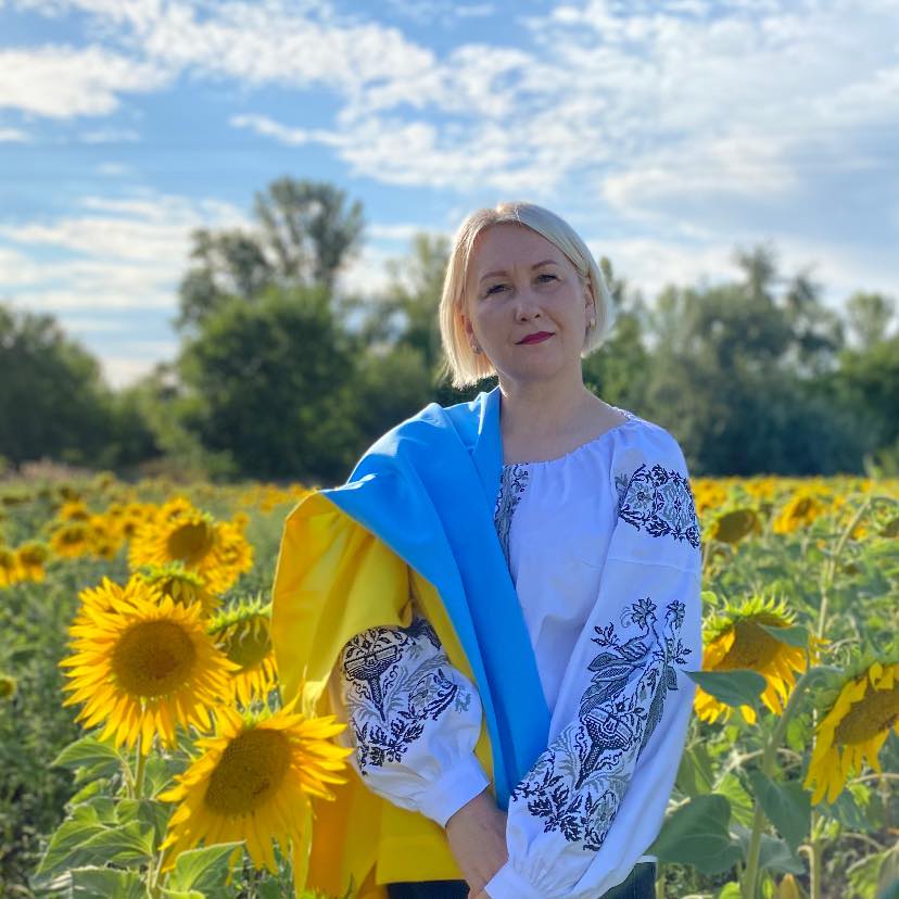 Сім'я Карабут допомагала військовим