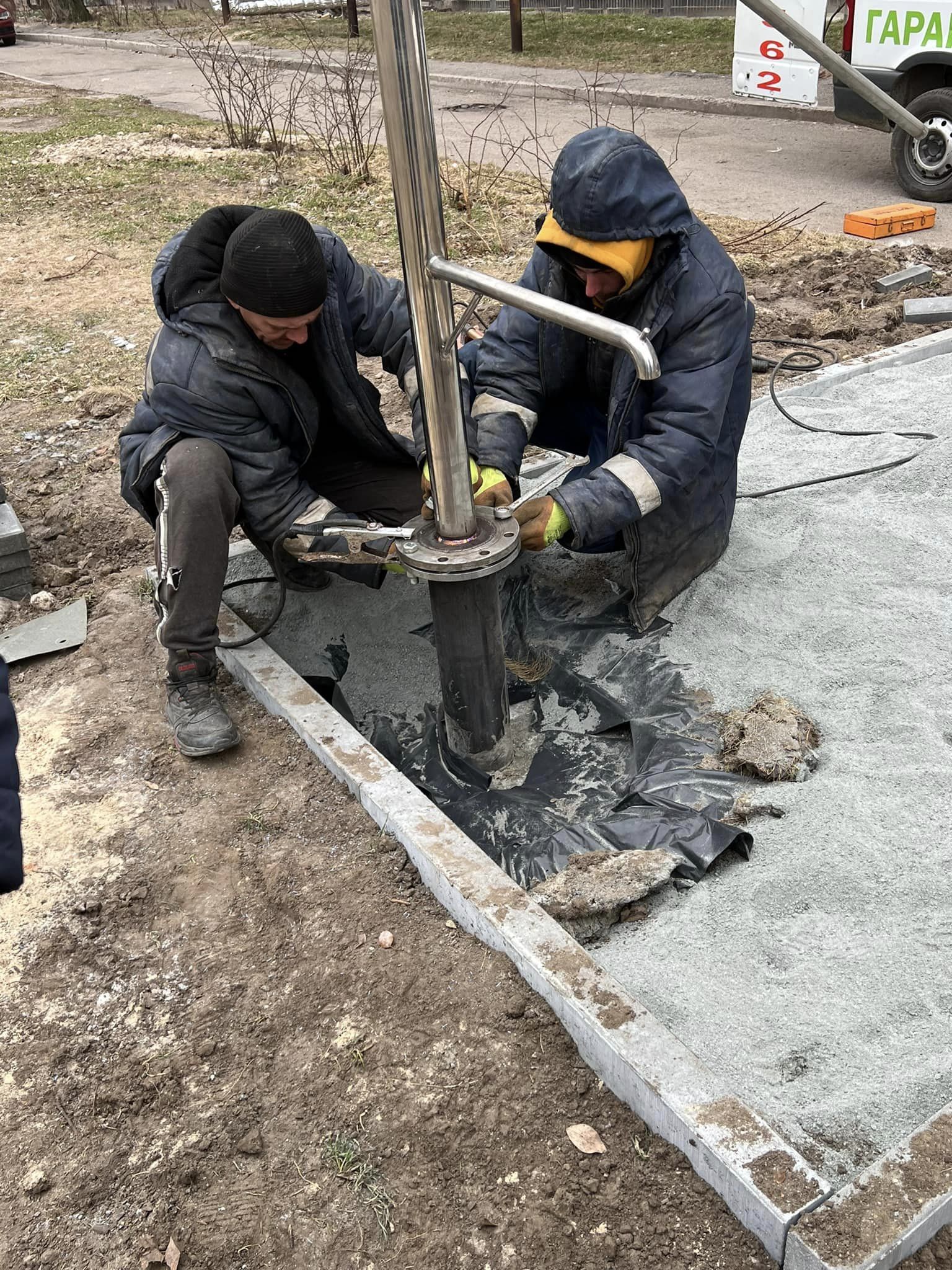 У Дніпрі встановлюють колонки з водою