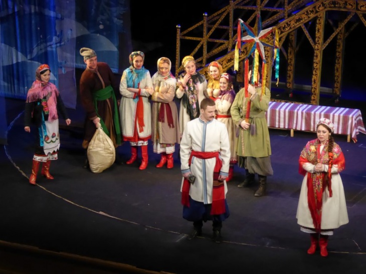 Вистава "Вечори на хуторі біля Диканьки" у Дніпрі