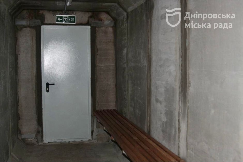 Внутри каждое защитное сооружение будет иметь лавочки, двери и электричество - фото: dniprorada.gov.ua