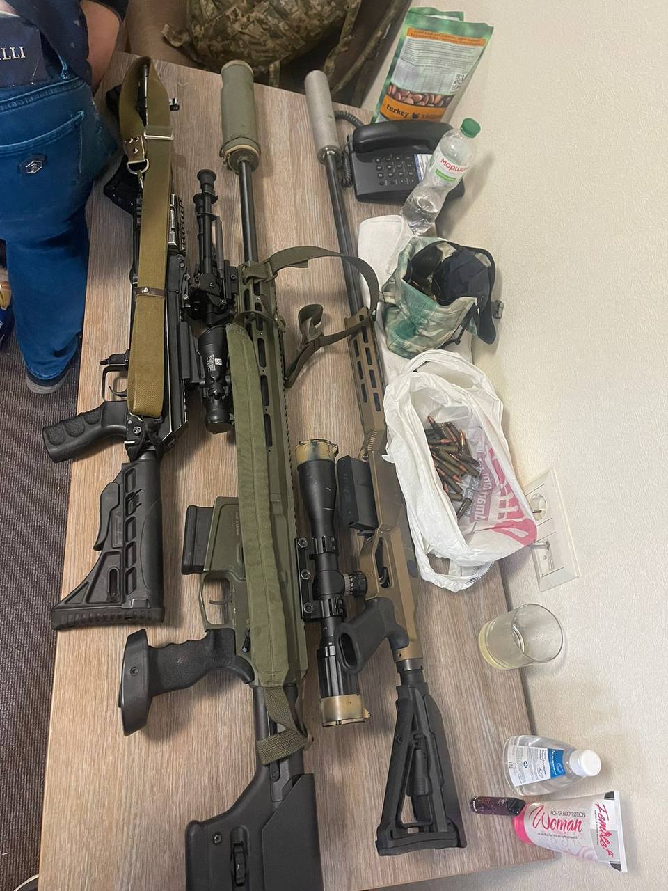 В Днепре изъяли крупный арсенал оружия - фото: opentv.media