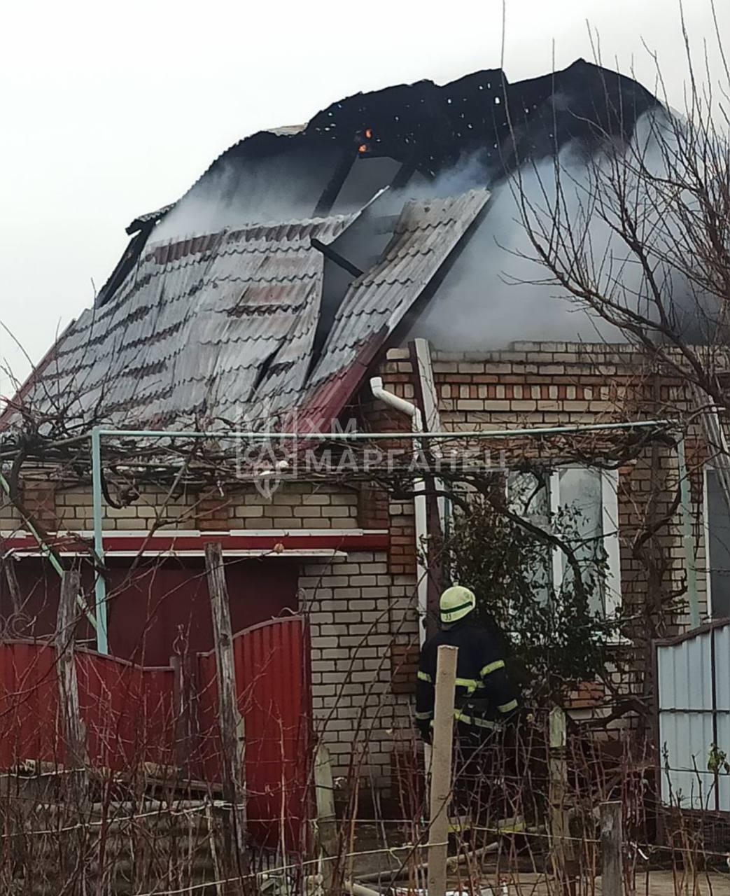 У Нікопольському районі пошкоджені будинки