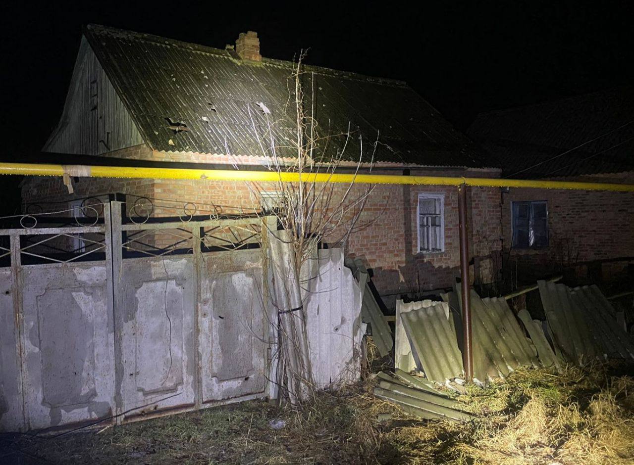 Внаслідок обстрілів пошкоджено багато приватних будинків