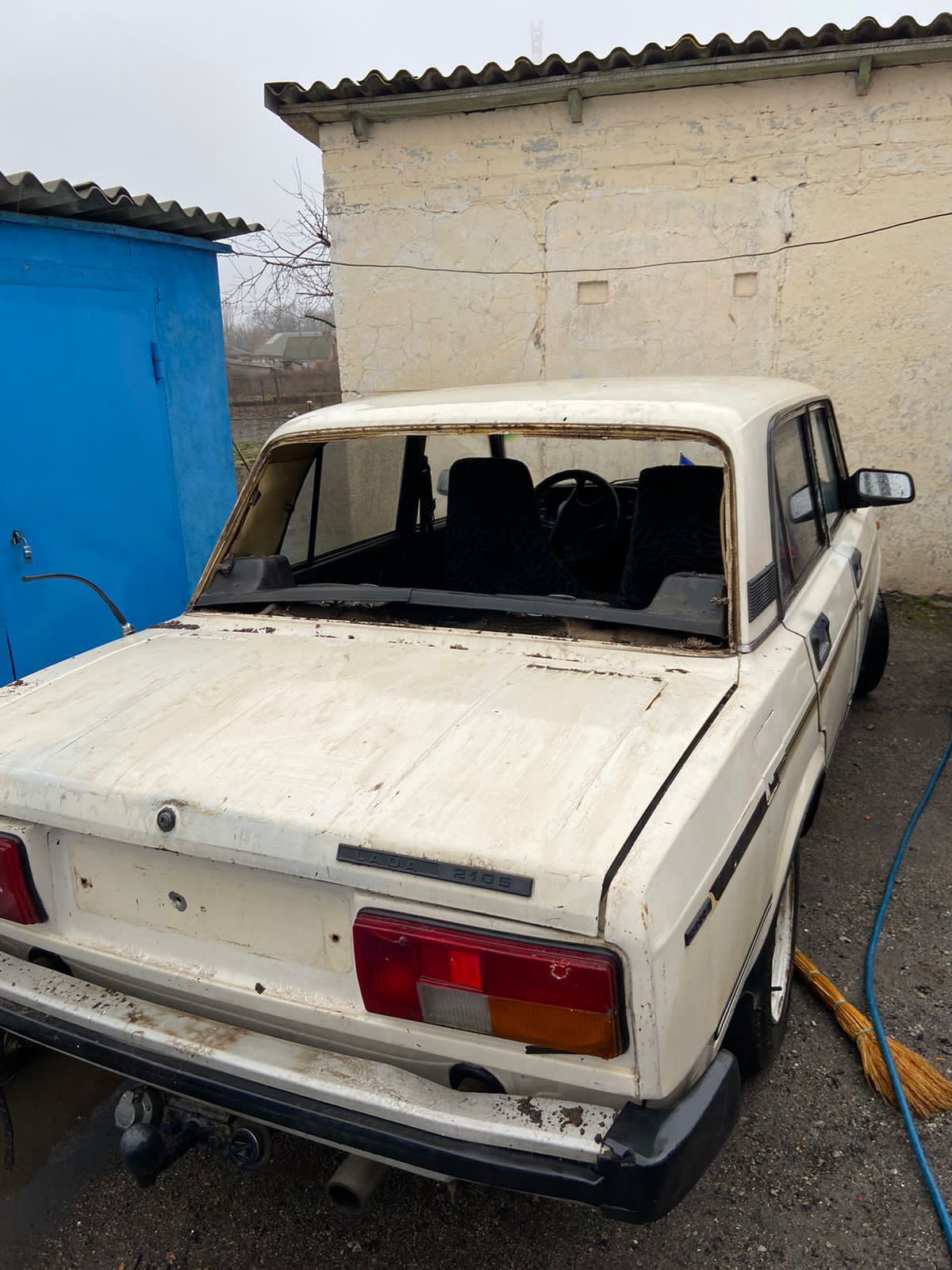 Внаслідок обстрілу постраждали будинки та авто