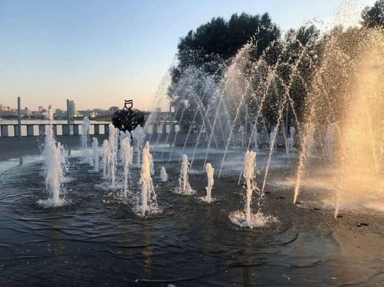 Фонтан Арка закоханих -