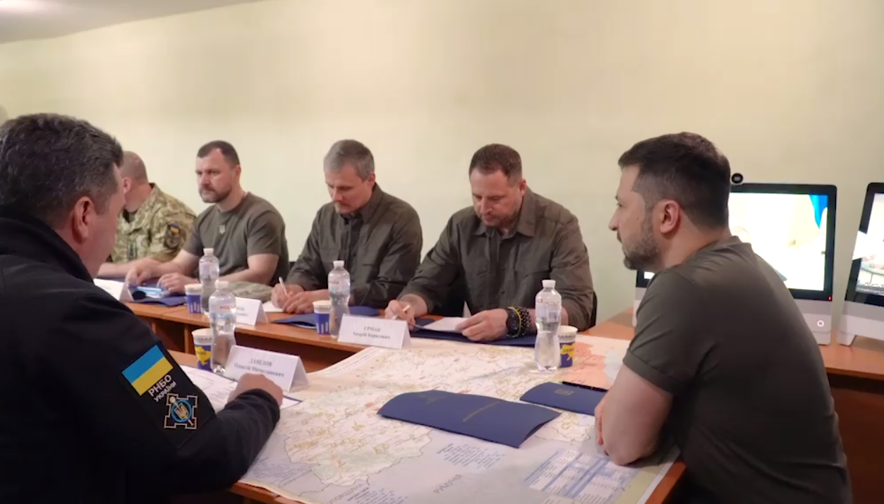 Володимир Зеленський провів виїзну Ставку в Дніпрі -