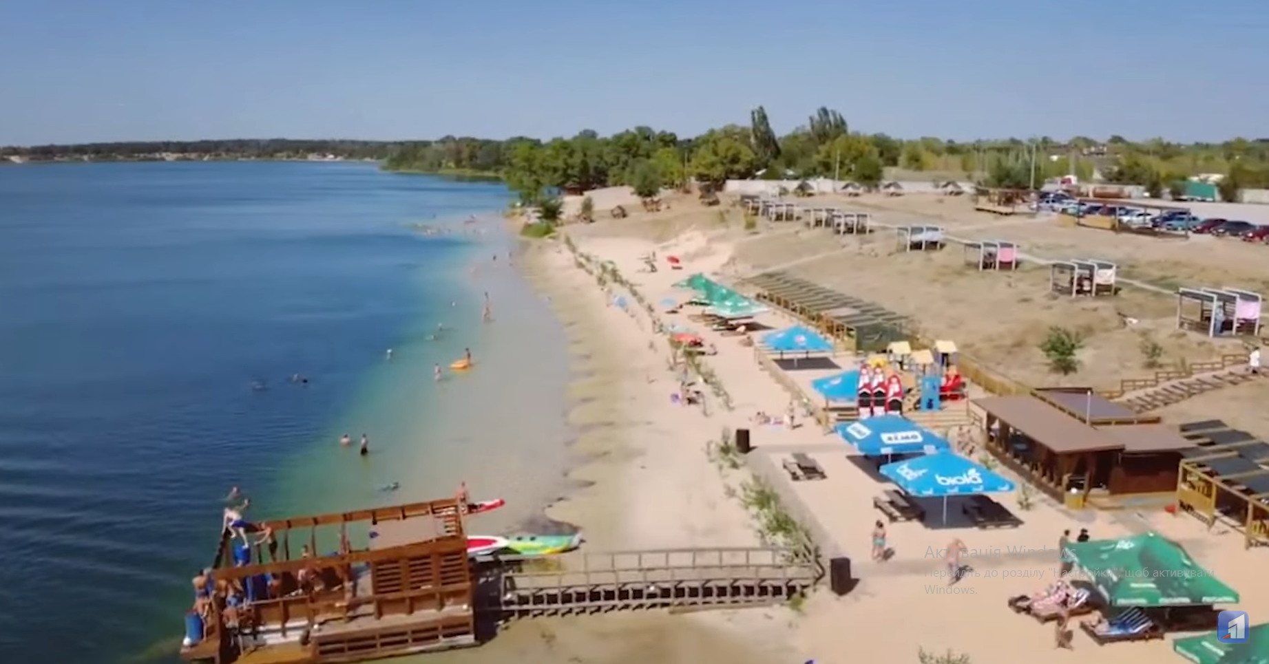 В Днепропетровской области владельцы турбаз не пускают местных в Голубое озеро-