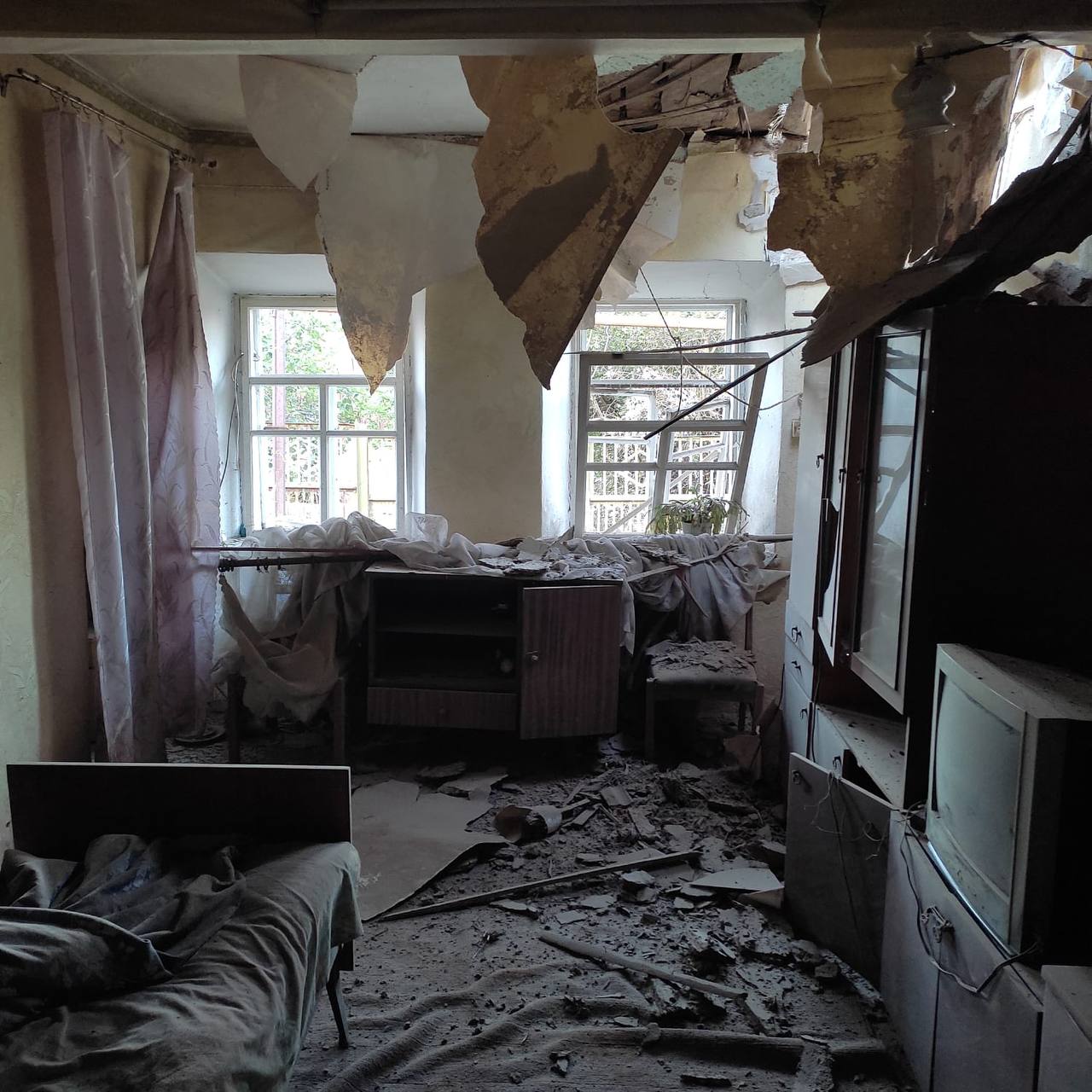 Ночью враг снова обстрелял Днепропетровскую область фото 1