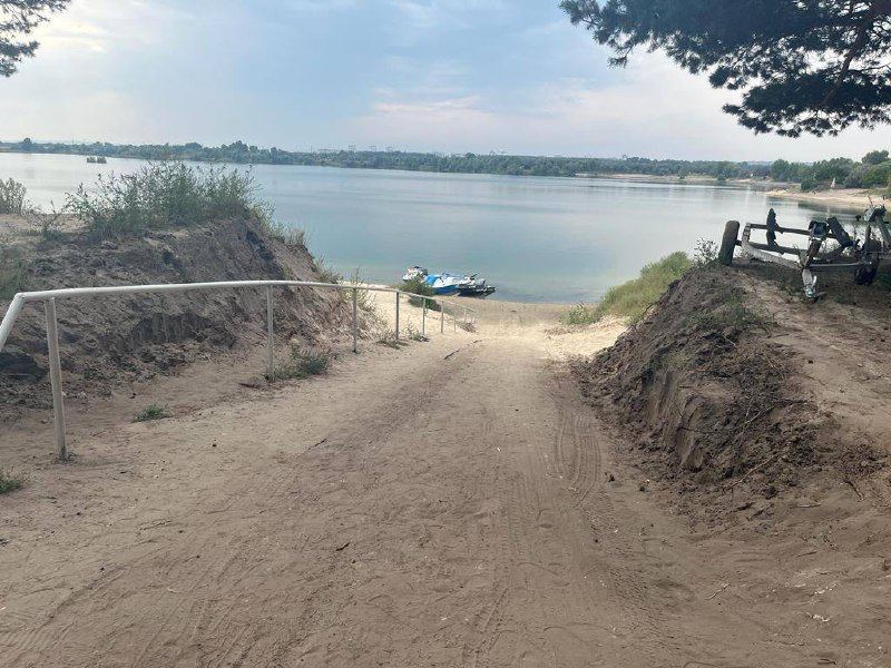 В Днепропетровской области разоблачили чиновников, барыжавших землями Голубых озер - || фото: t.me/operativnoZSU