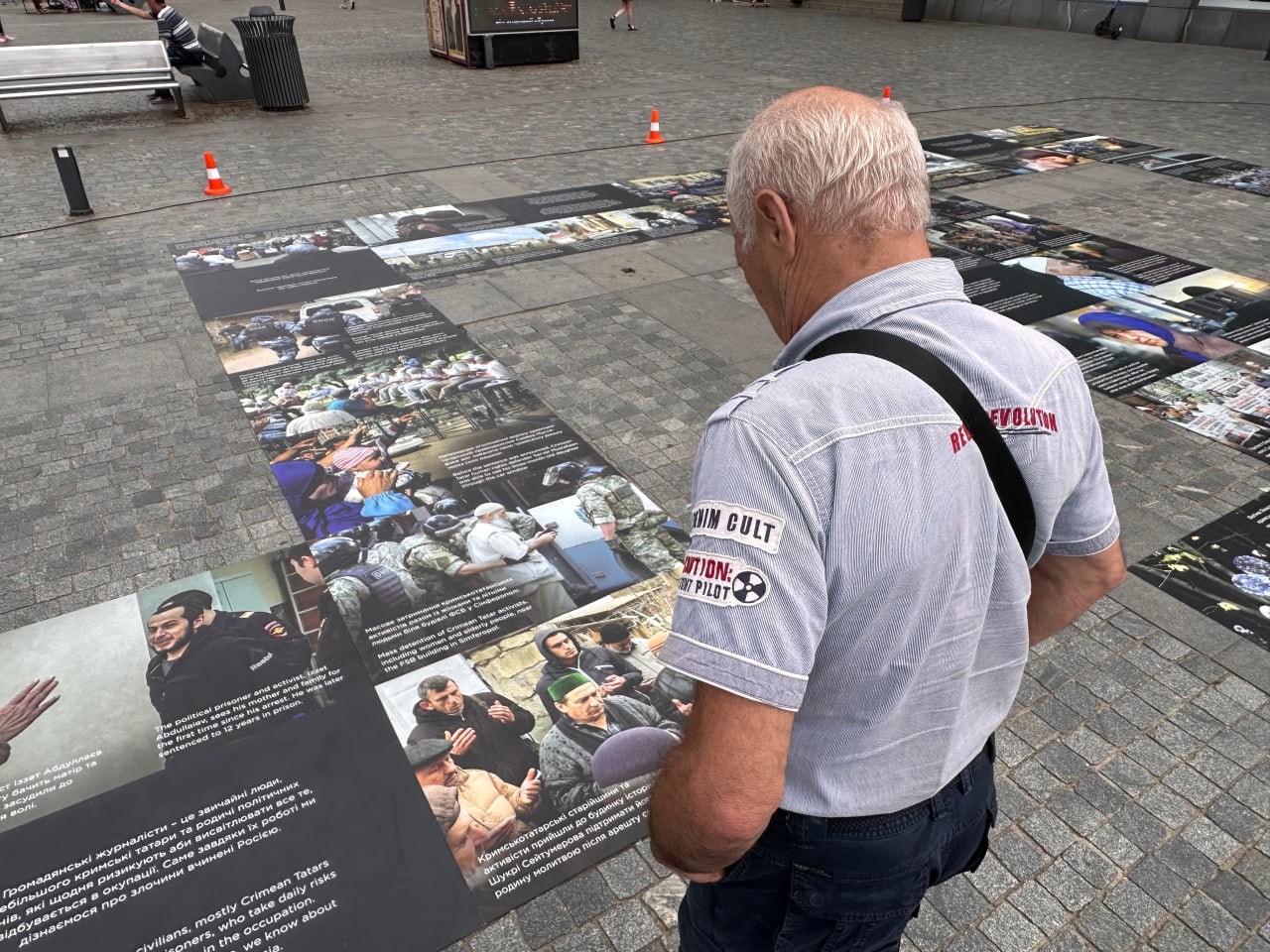 В Днепре прошла уличная фотовыставка, где горожане могли написать письма политзаключенным фото 2 1