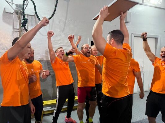 В Днепре восемь военных в течение 12 часов сделали более 50 тысяч отжиманий -