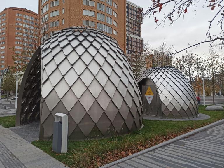 Туалеты в сквере на Успенской в Днепре.