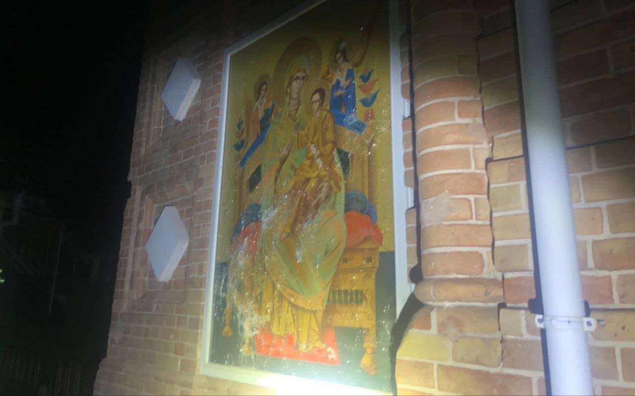 Обстріл храму в Нікополі.