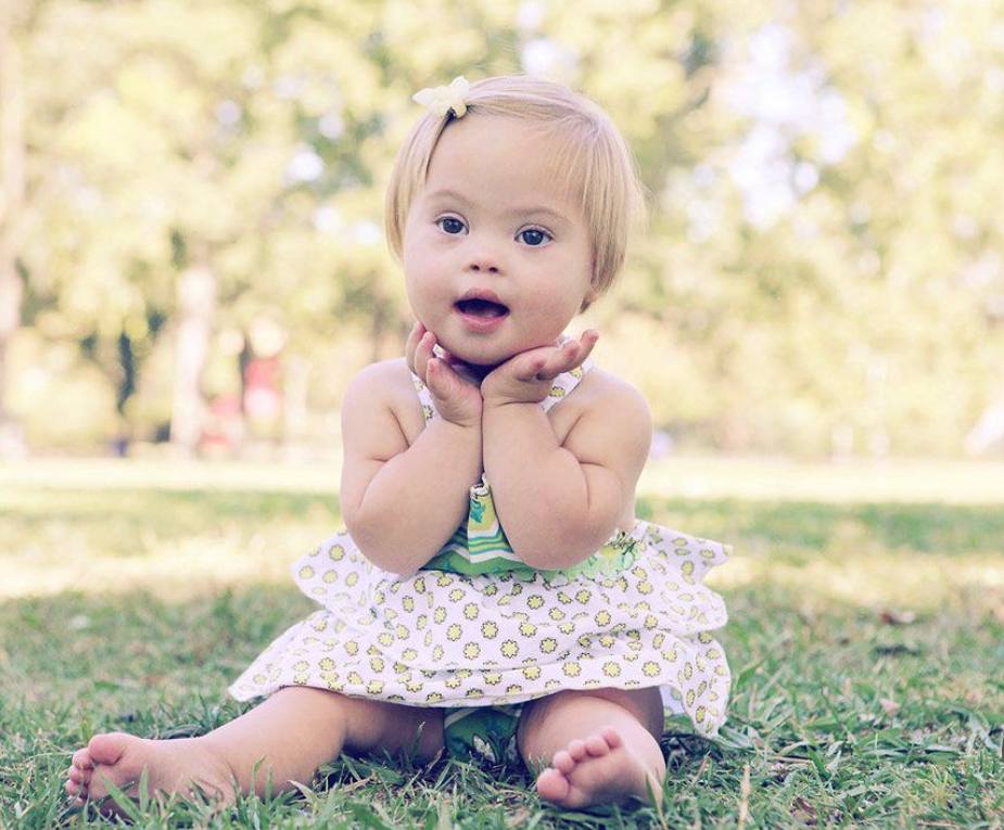 Маленька Софія Санчес.