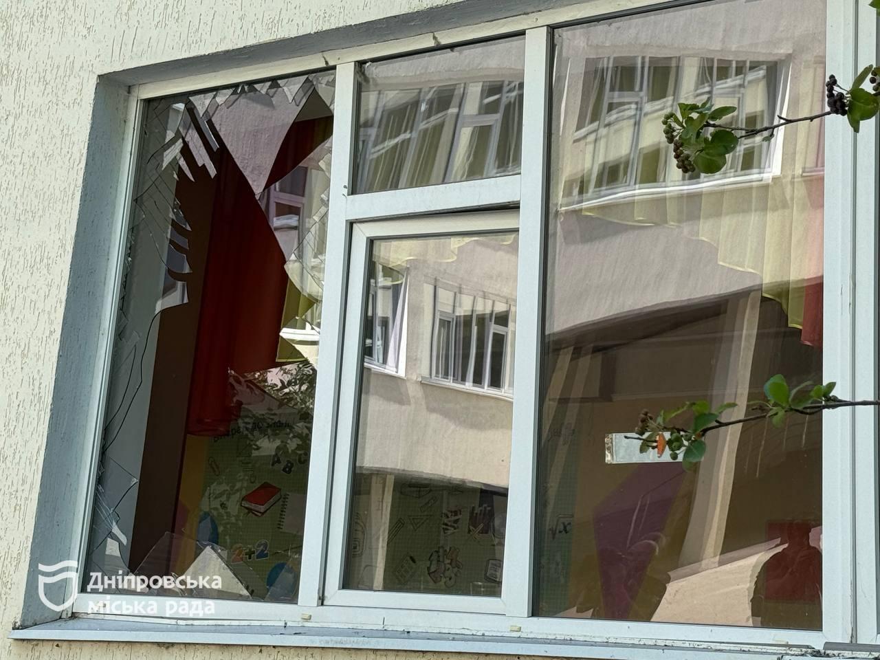 Нічна атака на Дніпро: ворог вдарив балістикою по місту