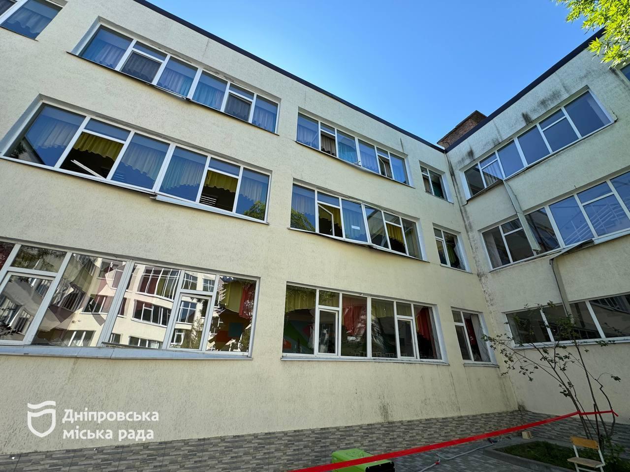 Нічна атака на Дніпро: ворог вдарив балістикою по місту