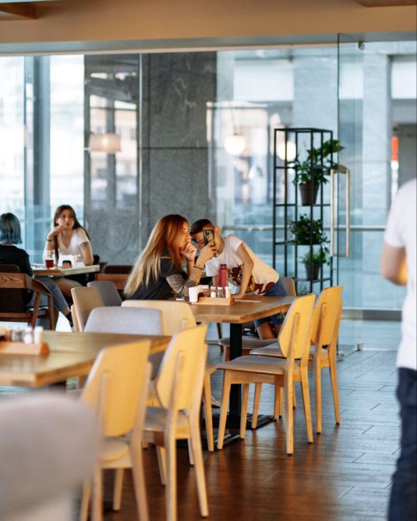 Ешь и кайфуй: 10 заведений в Днепре с красивыми видами