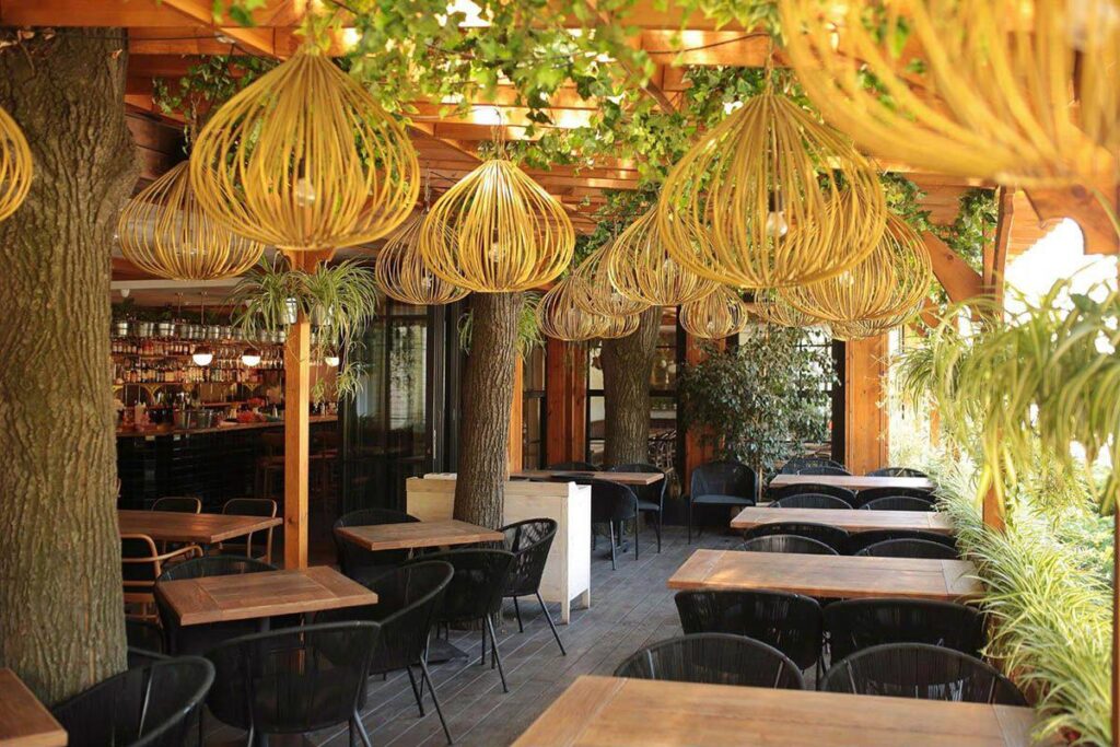 Ешь и кайфуй: 10 заведений в Днепре с красивыми видами