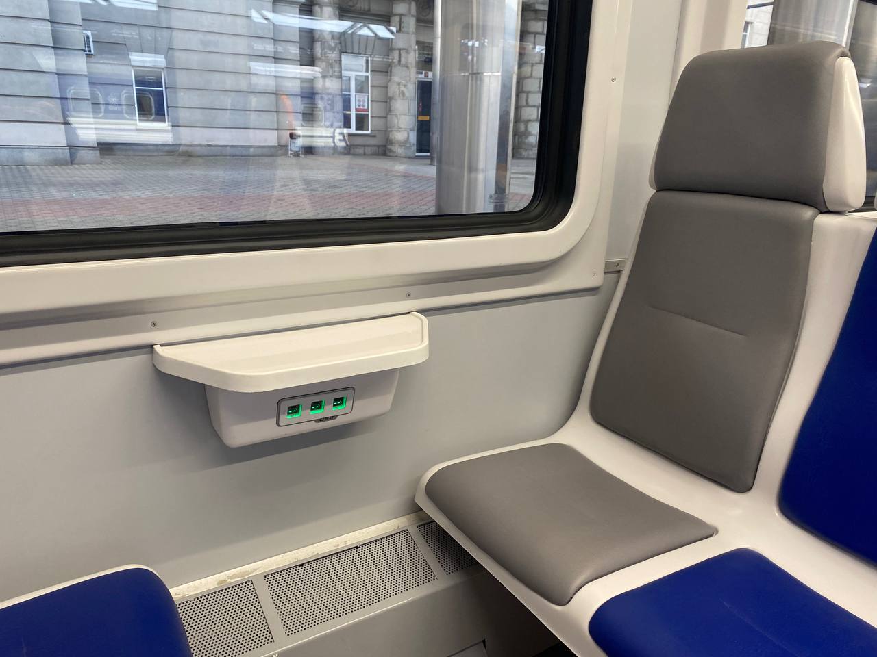 У Дніпрі запустили перший потяг Dnipro City Express: який маршрут