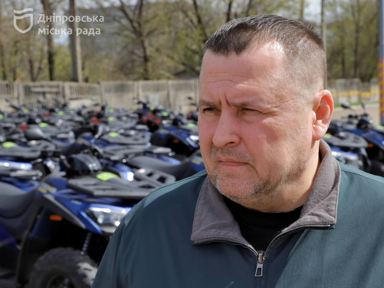 Дніпро забезпечив військових уже сотнею квадроциклів та працює над придбанням наступної партії