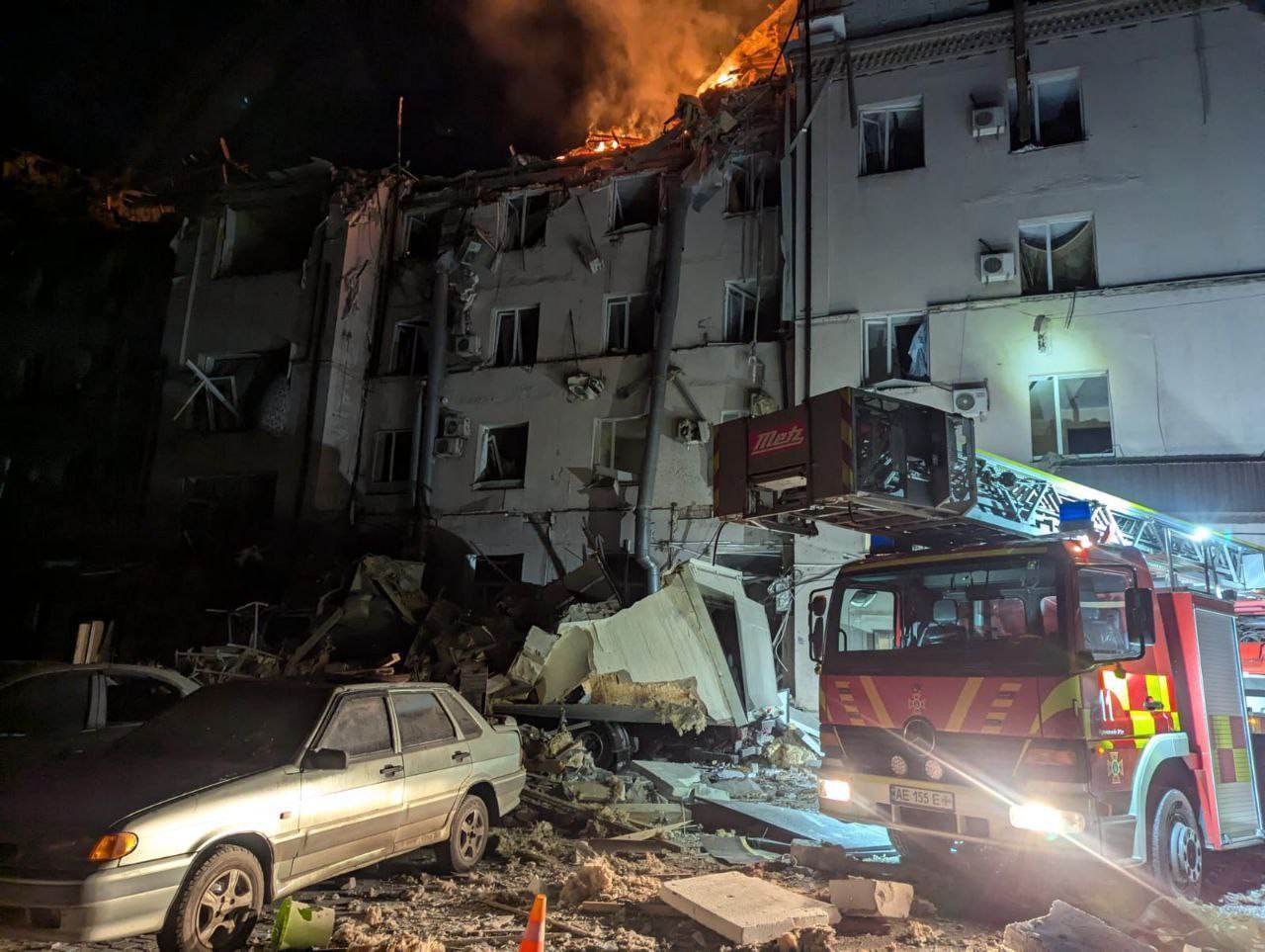 Ракетний удар по Кривому Рогу: загиблі, руйнування та термінова потреба в донорах (ФОТО)