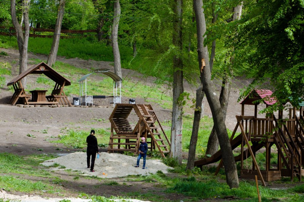 Шашлыки и хорошее настроение: где в Днепре отдохнуть с родными и друзьями