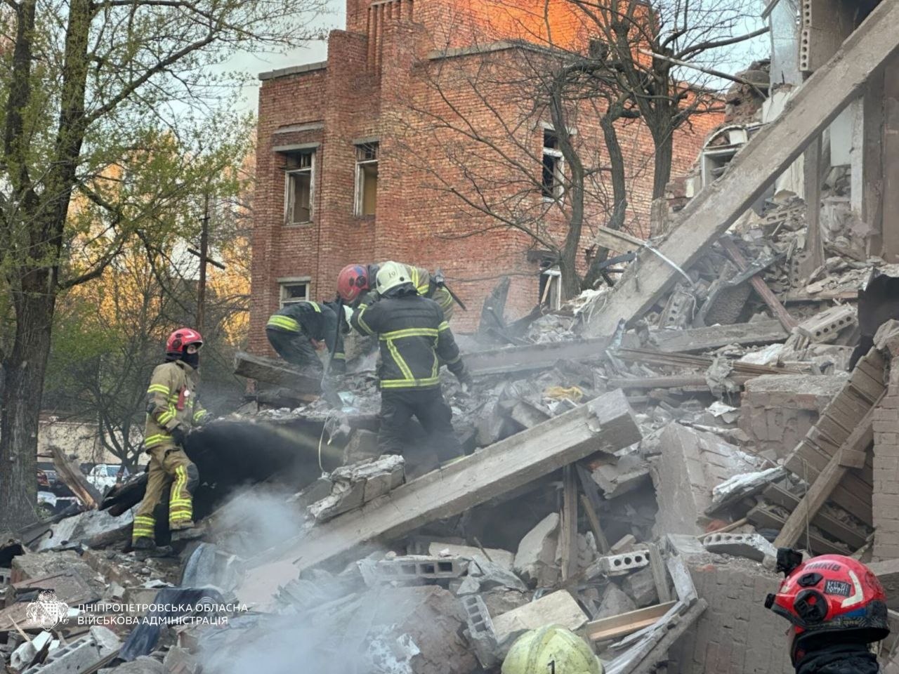 Атака на Днепр 25 апреля: погибшие, раненые и разрушенные.