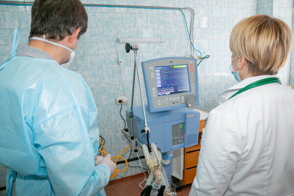 ІНТЕРПАЙП та OLX поставили сім апаратів ШВЛ в лікарні Дніпропетровської області фото 1