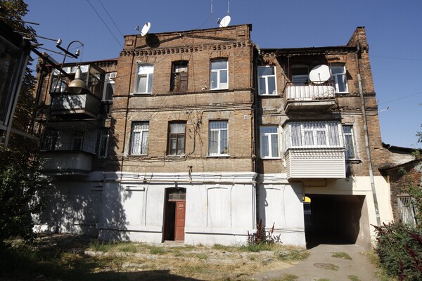 В Днепре хотят реставрировать исторический дом: как он выглядит сейчас фото 8
