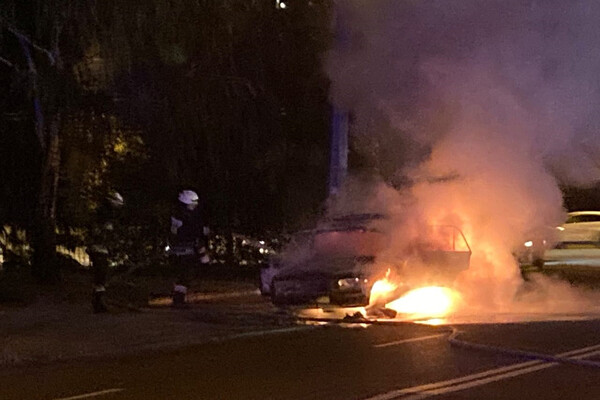 Сгорели до тла: в Днепре пылали два автомобиля (фото, видео) фото 2