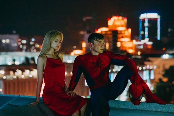 Что это было: на крыше в центре города заметили Человека паука (фото) фото 8