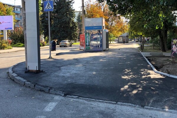 Готовьте каблуки: на Гагарина обновили тротуары (фото) фото