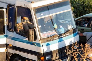 Проклятие какое-то: на понтонной переправе возле Никополя в ДТП пострадали 8 человек фото
