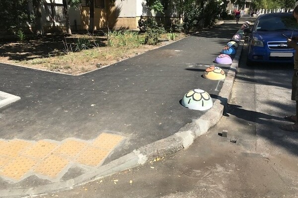 &quot;Достижение&quot; дня: в Одессе странно отремонтировали тротуар фото 3