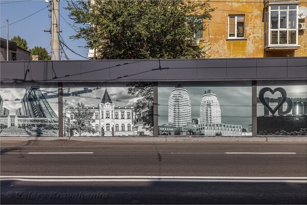 Полюбуйся: на Калиновой патриотично украсили фасады ларьков (фото) фото 3