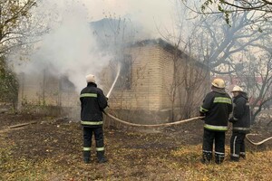 Есть погибшие и пострадавшие: спасатели из Днепра отправились тушить пожар на Луганщине фото 6