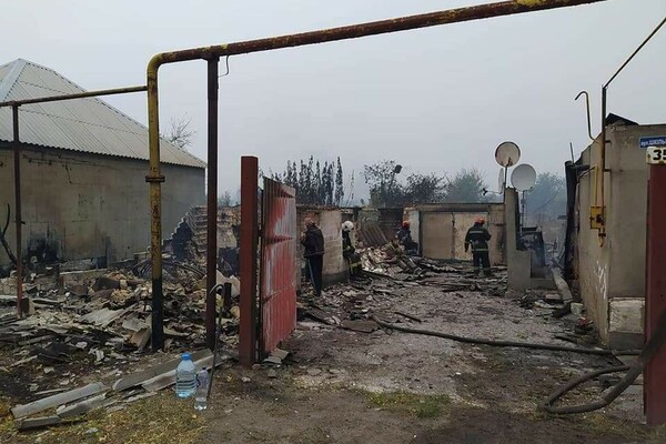 Есть погибшие и пострадавшие: спасатели из Днепра отправились тушить пожар на Луганщине фото 8