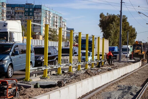 Не намокнешь: на Ломовском появятся новые трамвайные платформы (фото) фото 2