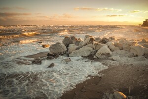 Завораживающее зрелище: как выглядит замершее побережье Бердянска (фото) фото 9