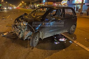 Машина в хлам: на Слобожанском проспекте в ДТП пострадали двое детей фото 1