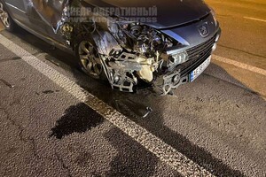Машина в хлам: на Слобожанском проспекте в ДТП пострадали двое детей фото 2