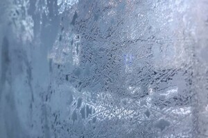 Даже лед не тает: днепряне жалуются на холодину в маршрутках фото