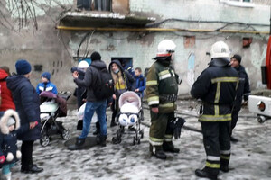 В Павлограде загорелось общежитие: пострадали трое человек (видео) фото 2