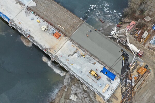 Почти закончили: под Днепром строят новый мост (фото) фото 3